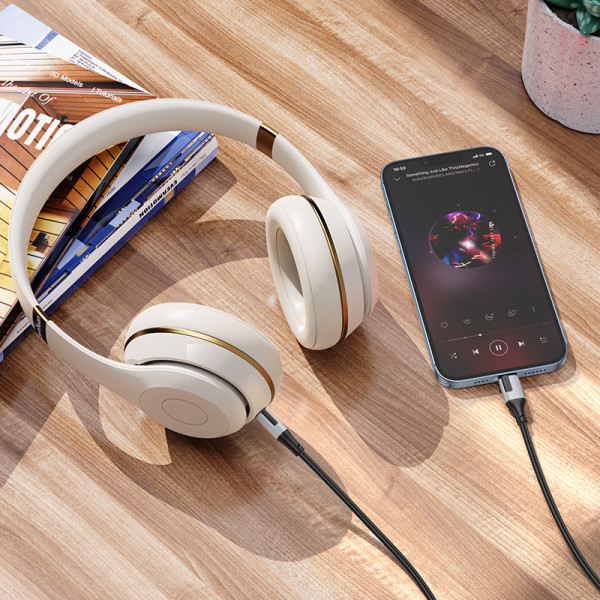 Cablu Borofone BL19 iP silicone digital audio conversion cable [Black]