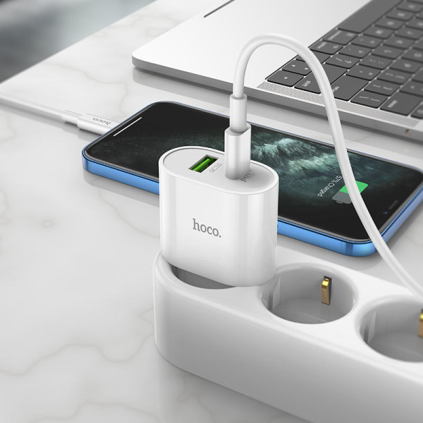 Incarcator de retea Hoco C95A Lineal (PD20W+QC3.0) + Cablu Type-C to Lightning  [White]